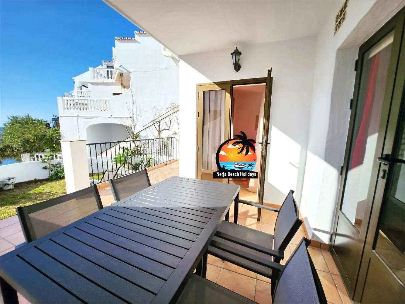 2 Bed Apartment With Sea View Near Burriana Beach Nerja Spanien